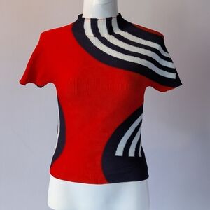 Red Black And White Swirl Wave Short-Sleeve Sheer Textured Stretch Top No Tag
